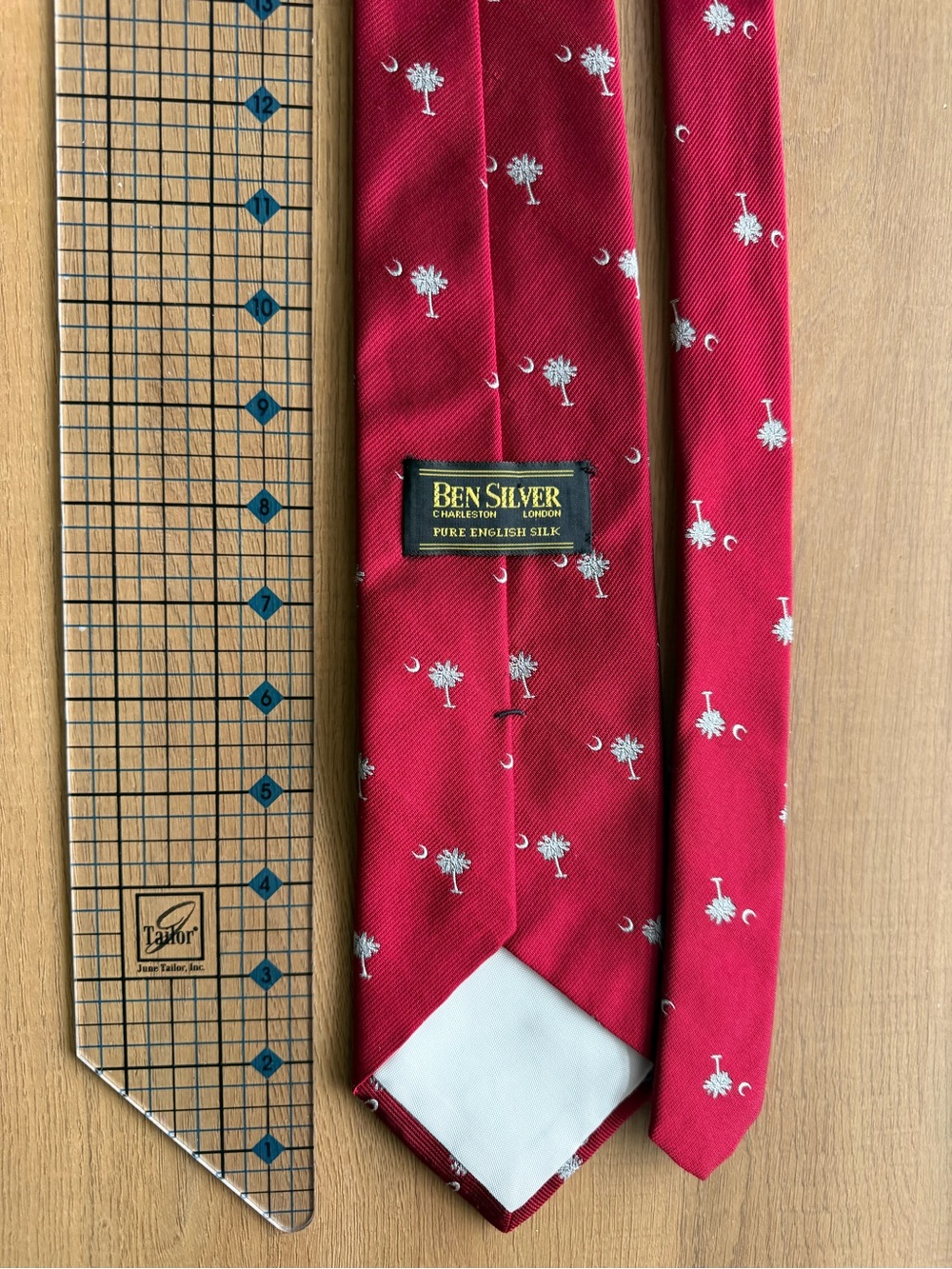 Ben Silver Red Silk Tie with White Palm Tree & Crescent Pattern